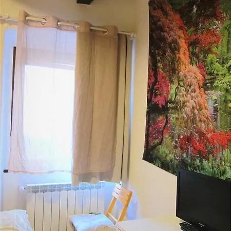 Stone House Homestay *