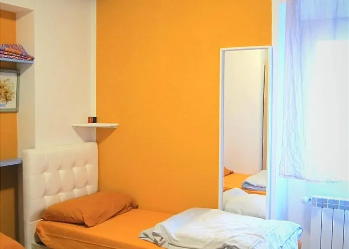 Δωμάτια σε οικογενειακή κατοικία Stone House *